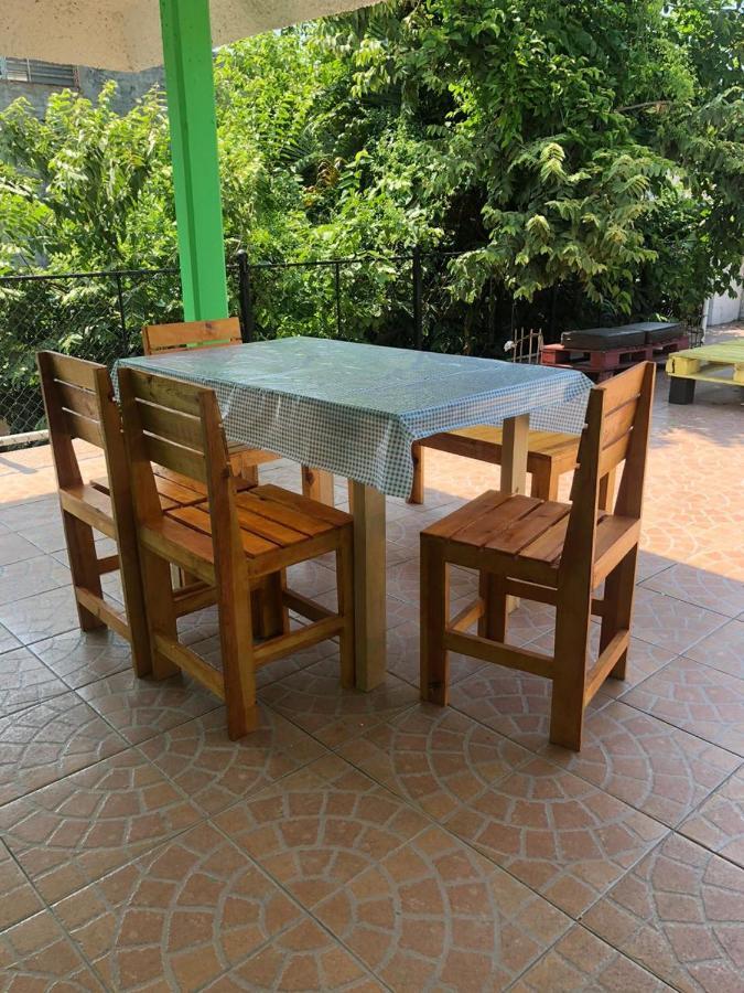 Hostal Perla Mazatlán Exterior foto